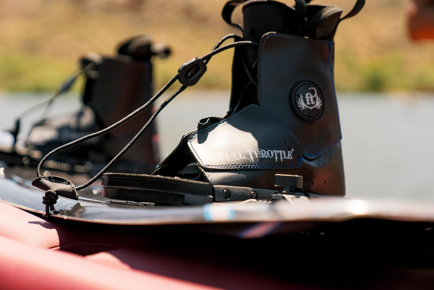 Aqua Extreme Wakeboard Kit (Black/Blue, 55.1 x 21.6-Inch/ 140cm x 42cm)